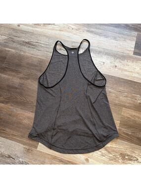 Lululemon My Race My Pace racerback tank top in gray & black sz 6